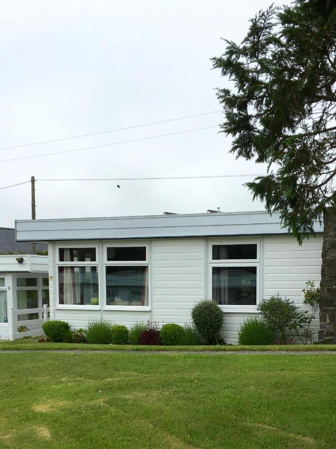 Coastal Cabin Chalet Roch 외부 사진